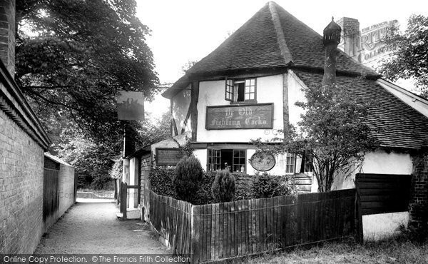 Photo of St Albans, Ye Old Fighting Cocks 1921