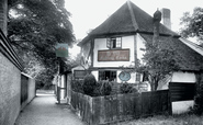 Ye Old Fighting Cocks 1921, St Albans