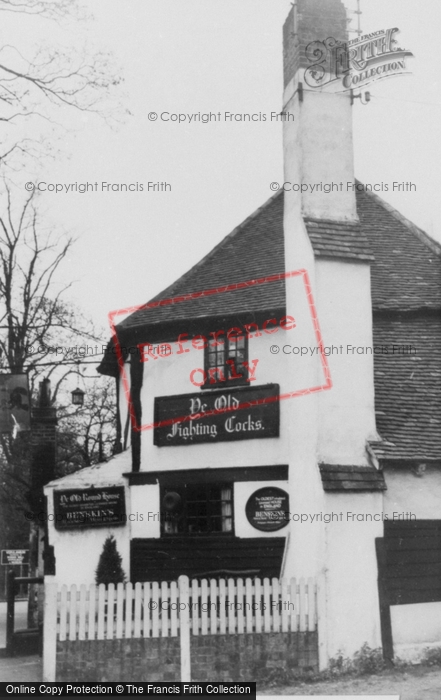Photo of St Albans, Ye Old Fighting Cocks c.1960