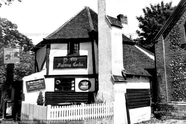 Photo of St Albans, Ye Old Fighting Cocks c.1960