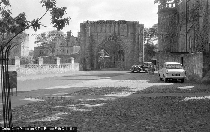 Photo of St Andrews, The Pends 1962