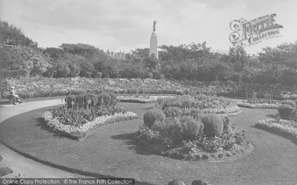 Photo of St Anne's, Ashton Gardens And War Memorial 1925
