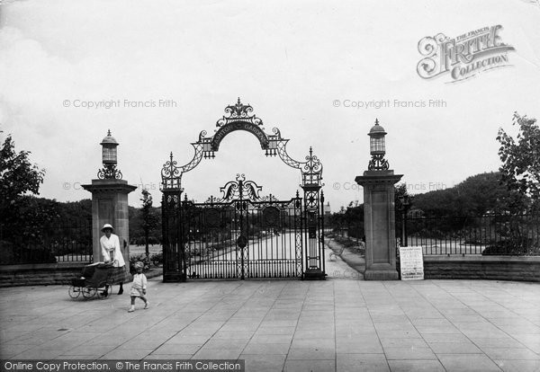 Photo of St Anne's, Ashton Gardens Entrance 1921