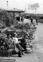 St Anne's, Family On The Promenade c.1955, St Annes