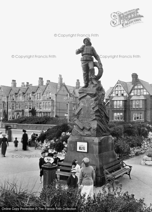 Photo of St Anne's, Lifeboatmen's Memorial 1914