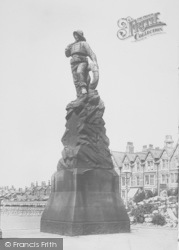 St Anne's, The Lifeboatmen's Memorial 1901, St Annes