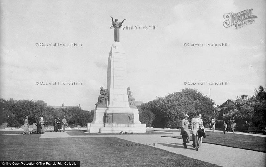 St Anne's, the War Memorial 1925