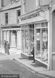 Fore Street, Milliner's Shop 1920, St Austell