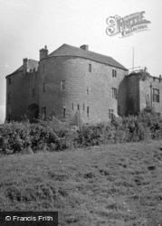 The Castle 1951, St Briavels
