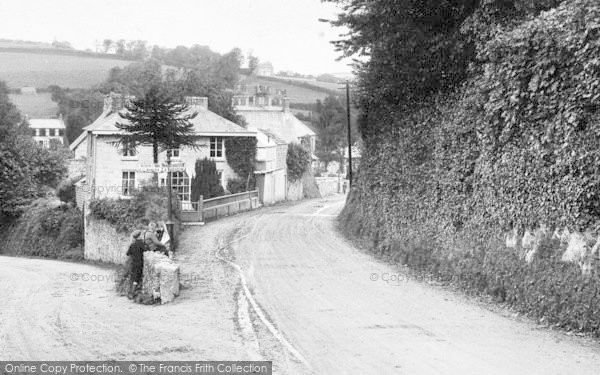 Photo of St Columb Major, Bridge Hill And New Road, Children 1922