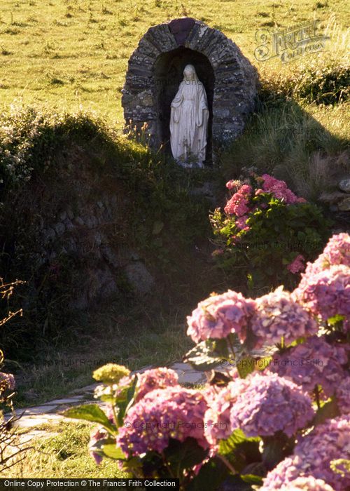 Photo of St Davids, St Non's Holy Well c.1995