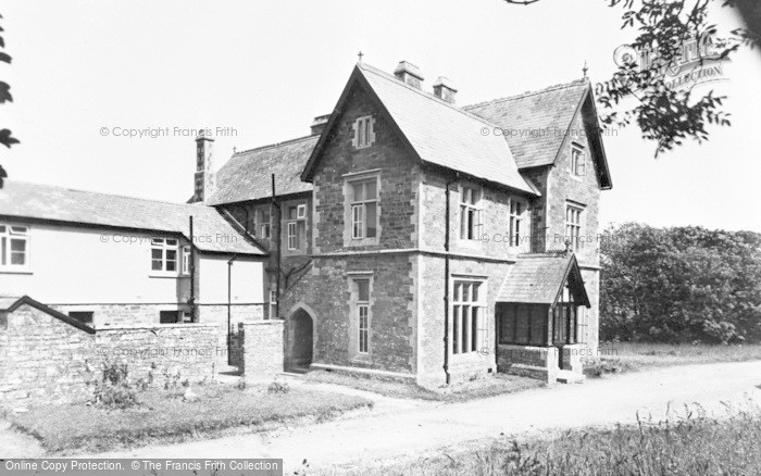 Photo of St Davids, The Priory, Penrhiw c.1960