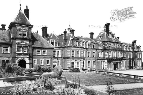Photo of St George, Clarendon School c.1955