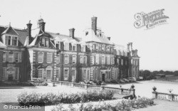 Clarendon School c.1960, St George