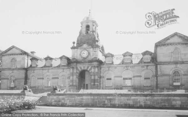 Photo of St George, Clarendon School c.1960
