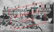 Clarendon School c.1960, St George