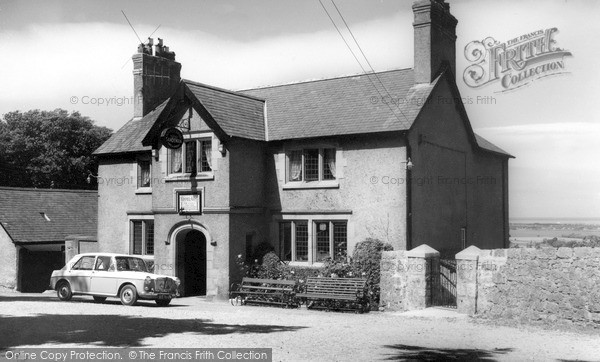 Photo of St George, Kinmel Arms c.1960