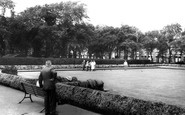 St Helens, Bowling Green, Queens Park c1965