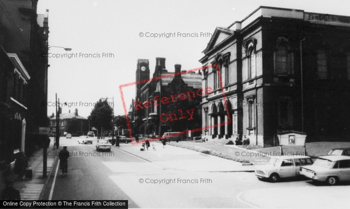Photo of St Helens, Victoria Street c.1965