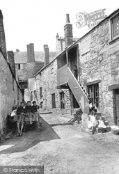 A Quaint Corner 1906, St Ives