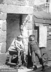 Boys, Back Road East 1906, St Ives