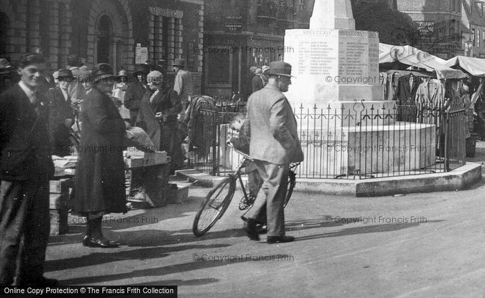 Photo of St Ives, By The War Memorial 1931