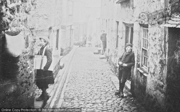Photo of St Ives, Children In Back Lane 1908