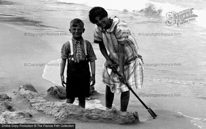 Photo of St Ives, Children On Porthminster Beach 1925