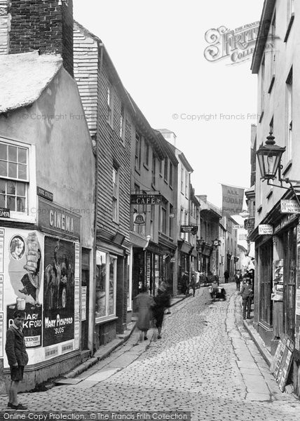 Photo of St Ives, Fore Street 1922