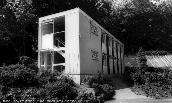 Photo of St Ives, Poulsen House c.1960