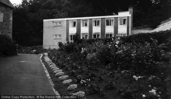 Photo of St Ives, Poulson House Treloyhan Manor c.1960