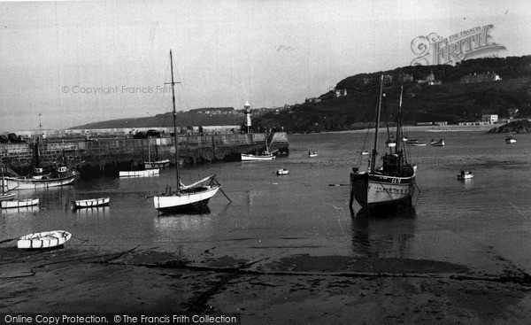 Photo of St Ives, Smeatons Pier c.1960