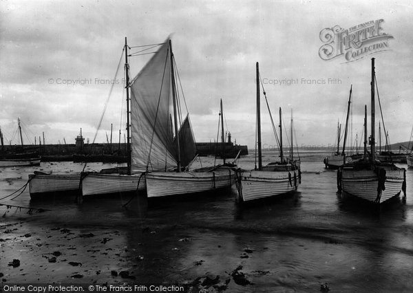 Photo of St Ives, The Harbour 1922