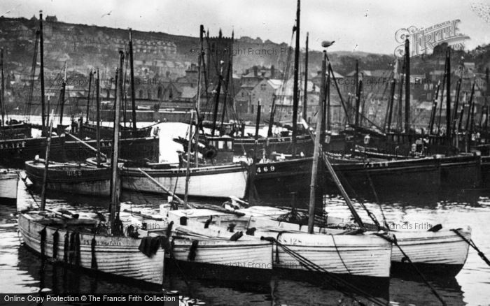 Photo of St Ives, The Harbour c.1910