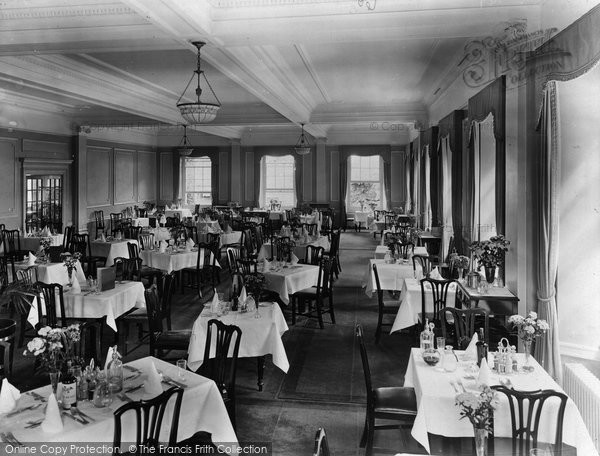 Photo of St Ives, Tregenna Castle Hotel Dining Room 1925