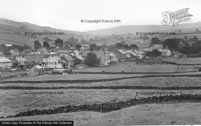 Photo of St John's Chapel, The Village Looking East c.1955