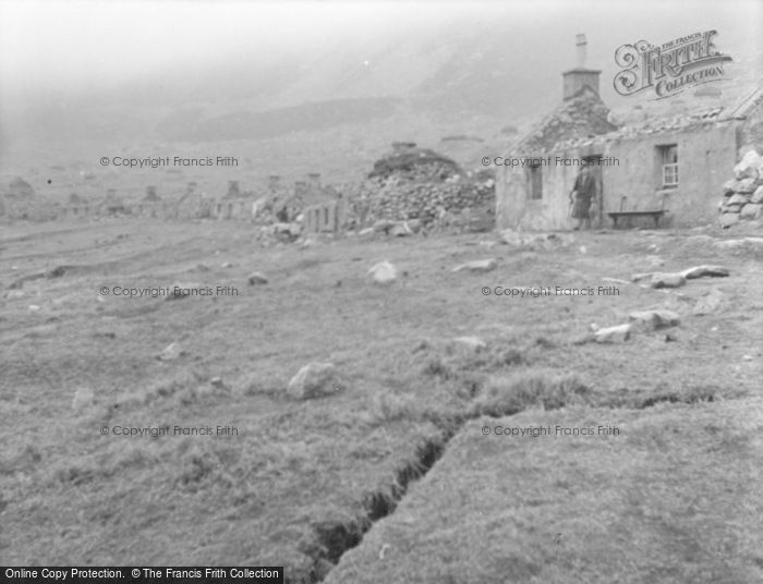 Photo of St Kilda, Village Street, Hirta 1958