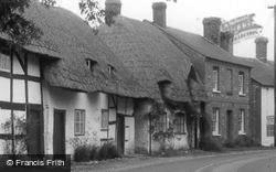 Thatched Cottages c.1955, St Mary Bourne