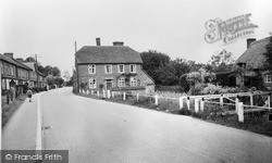 The Village c.1955, St Mary Bourne