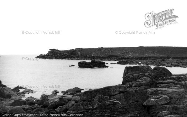 Photo of St Mary's, Pulpit Rock From Old Town Bay c.1955