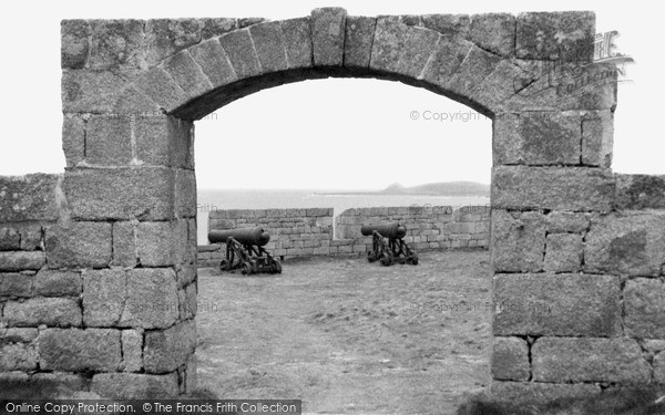 Photo of St Mary's, Ramparts Gateway, The Garrison c.1955