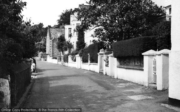 Photo of St Mawes, Lower Castle Hill c.1960