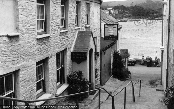 Photo of St Mawes, The Victoria Inn c.1955