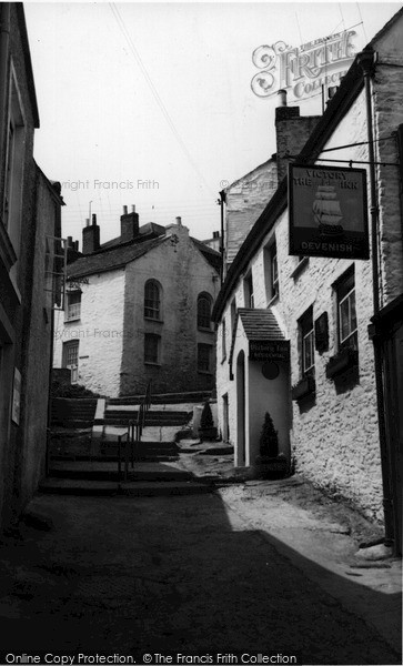 Photo of St Mawes, The Victory Inn c.1960