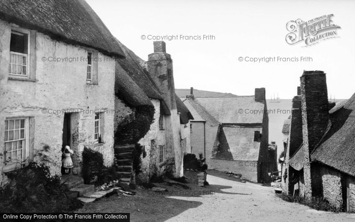 Photo of St Mawes, The Village c.1950