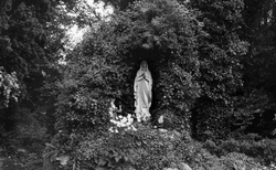 Convent Grotto c.1955, St Mawgan