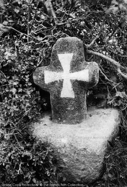 Photo of St Mawgan, The Cross 1907
