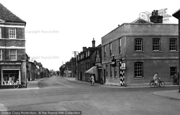 Photo of St Neots, Huntingdon Street c.1955
