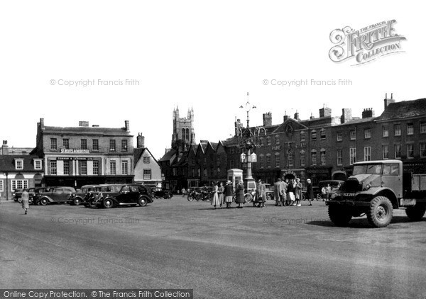 Photo of St Neots, Market Square c.1955