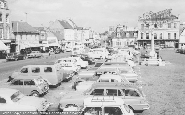 Photo of St Neots, Market Square c.1965